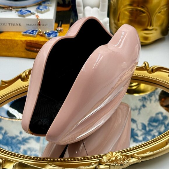 🆕 LULU GUINNESS 🧿 NWOT Iconic Lips Perspex Clutch - Blush Pink - Picture 8 of 16